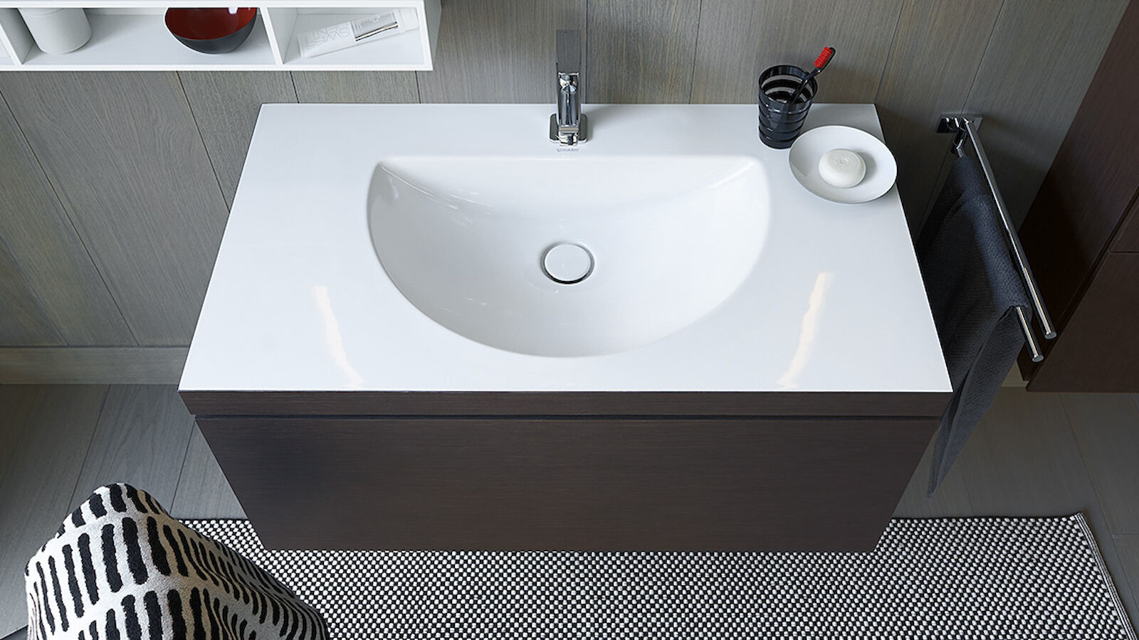 Relaunch of the Darling ceramic and furniture range for Duravit